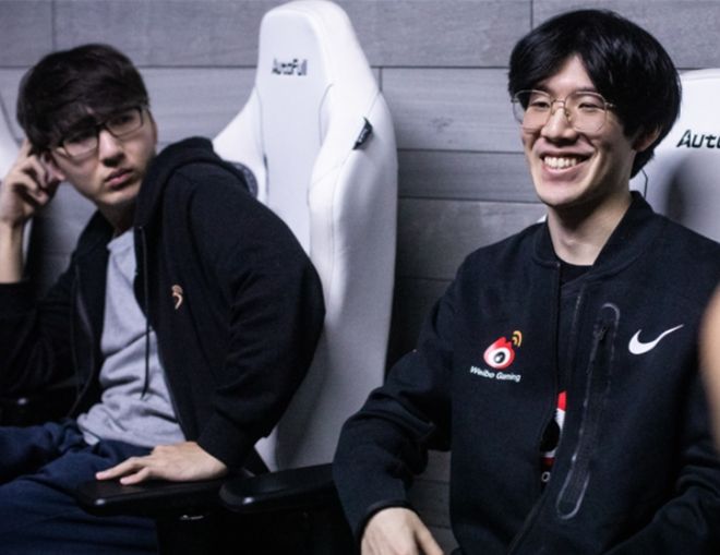 headtr1ck晒与s1mple合照祝贺其回归